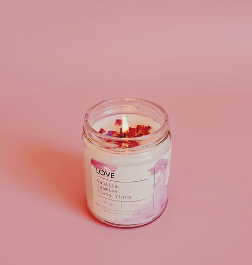 AuraNest Petal — Love Petals Scented Candle, Valentine Gift