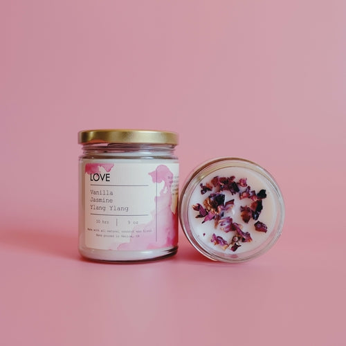 AuraNest Petal — Love Petals Scented Candle, Valentine Gift