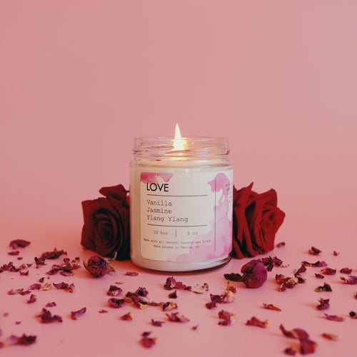 AuraNest Petal — Love Petals Scented Candle, Valentine Gift