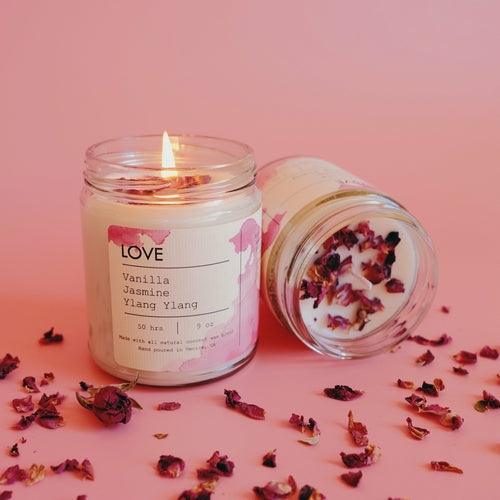 AuraNest Petal — Love Petals Scented Candle, Valentine Gift